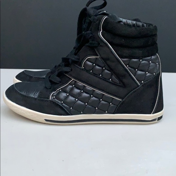 Vince Camuto Shoes - Vince Camuto black  shoes wedges. Size 6.